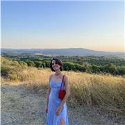 Sono Matilde, una studentessa di Medicina.
Impartisco lezioni di Italiano, Scienze e Inglese e fornisco aiuto per i compiti